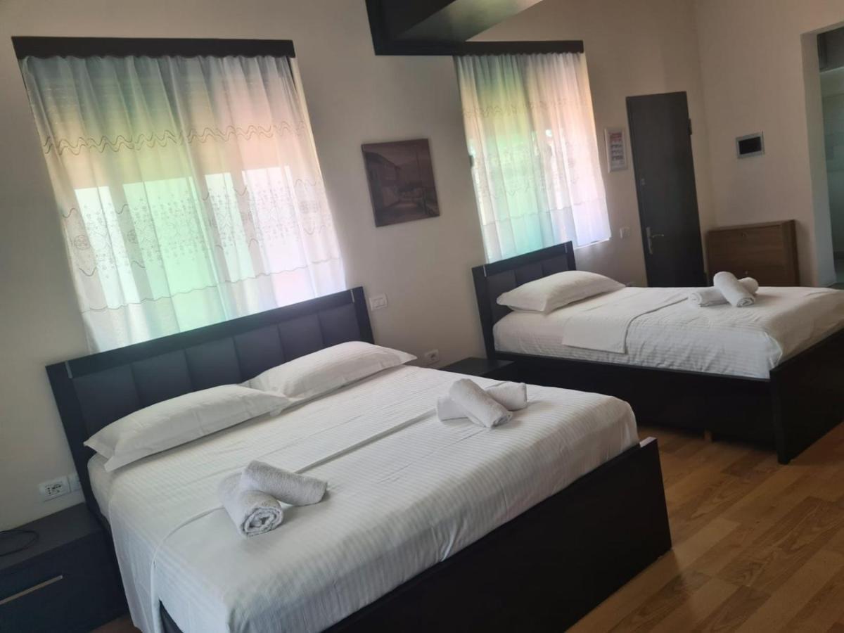 Vila 32 Μπεράτ Εξωτερικό φωτογραφία