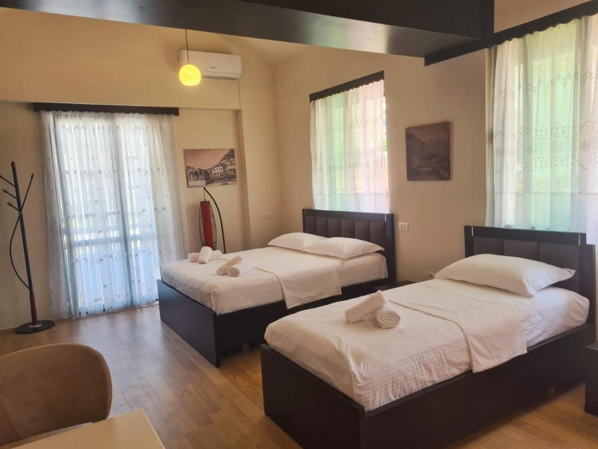 Vila 32 Μπεράτ Εξωτερικό φωτογραφία
