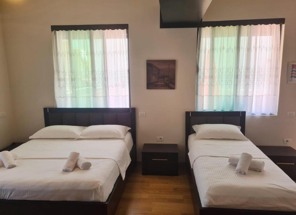 Vila 32 Μπεράτ Εξωτερικό φωτογραφία