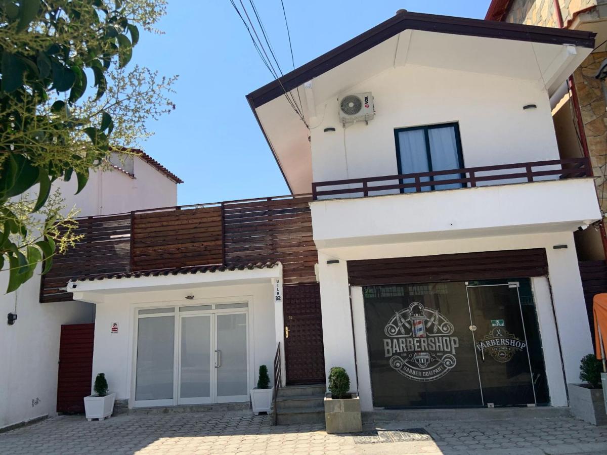 Vila 32 Μπεράτ Εξωτερικό φωτογραφία