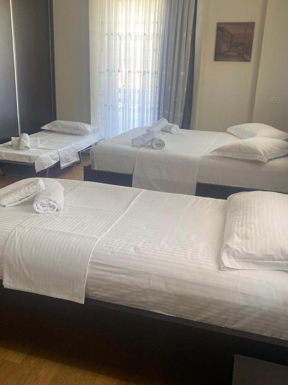 Vila 32 Μπεράτ Εξωτερικό φωτογραφία